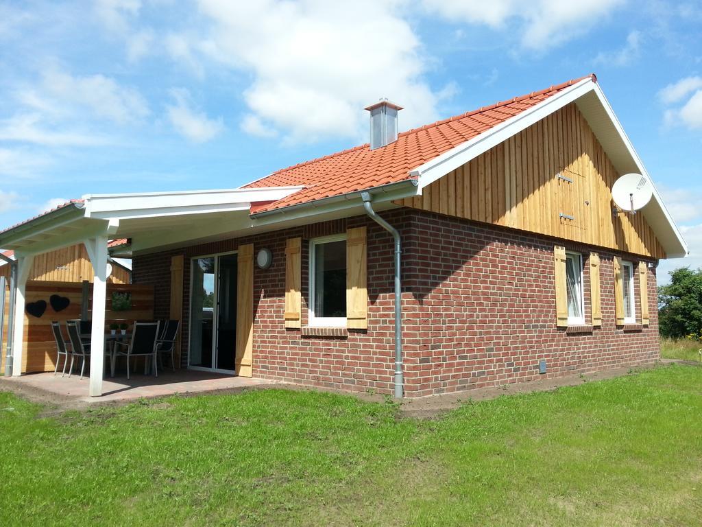 Вилла Ferienhaus Biber Oberlangen Экстерьер фото